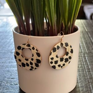 Nickel & Suede mini spotted cork. Worn once, excellent condition.